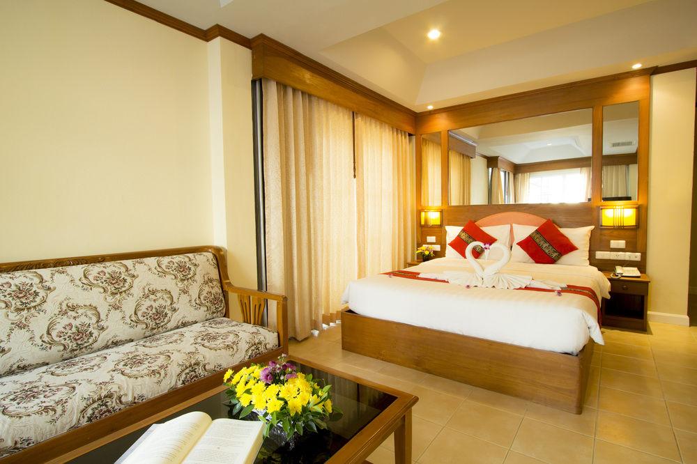 Chaba Kata Beach Hotel Esterno foto