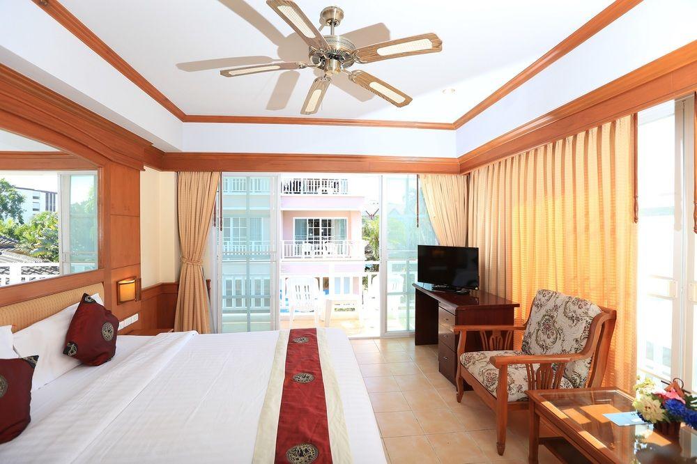 Chaba Kata Beach Hotel Esterno foto