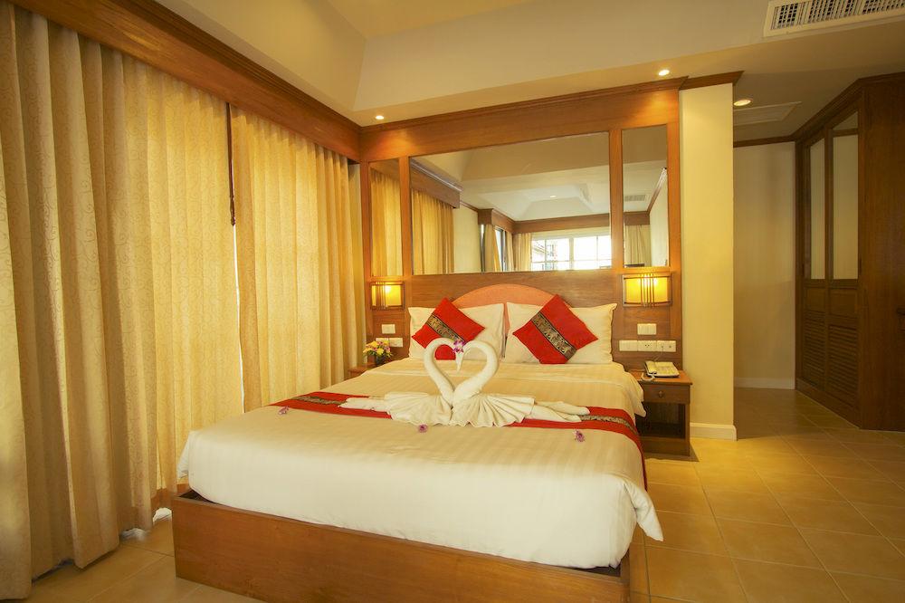 Chaba Kata Beach Hotel Esterno foto