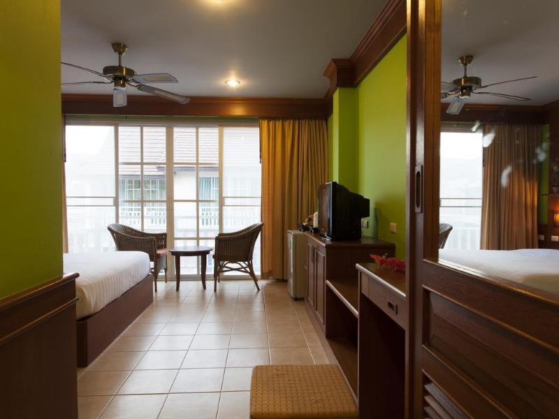 Chaba Kata Beach Hotel Esterno foto